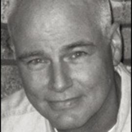 Tim Tharp Headshot