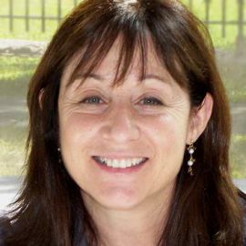 Jane Mayer Headshot