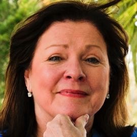 Dorothea Benton Frank Headshot