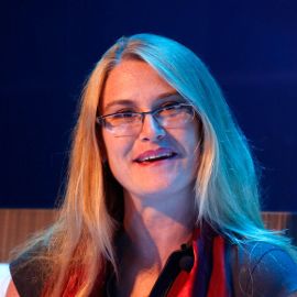 Wendy Dent Headshot