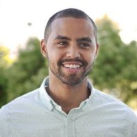 Kyle Hill Headshot