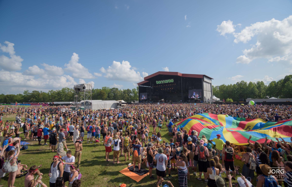 black women nude fakes from Hudson bonnaroo hookup