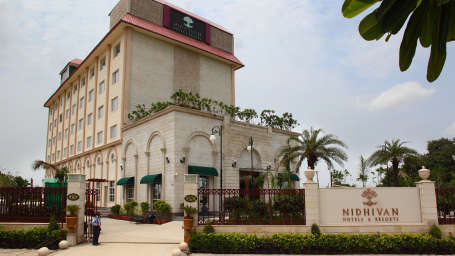 Hotel Nidhivan Sarovar Portico, Mathura Mathura Facade -Hotel-Sarovar-Portico -Mathura- 1 