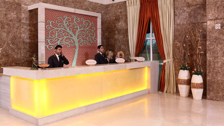 Hotel Nidhivan Sarovar Portico, Mathura Mathura Reception- -Lobby -Hotel-Sarovar-Portico -Mathura- 1 